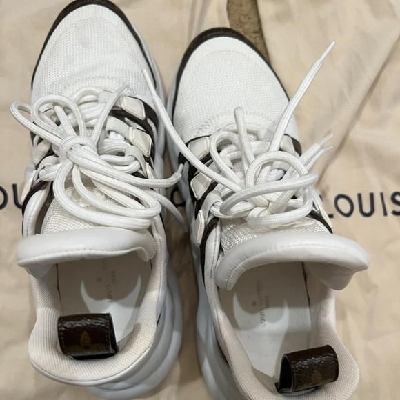 Size 8 - Louis Vuitton LV Archlight Trainer White - Picture 8 of 8